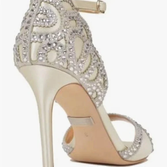 Badgley Mischka Roxy Ankle Strap Heels - Picture 2 of 7